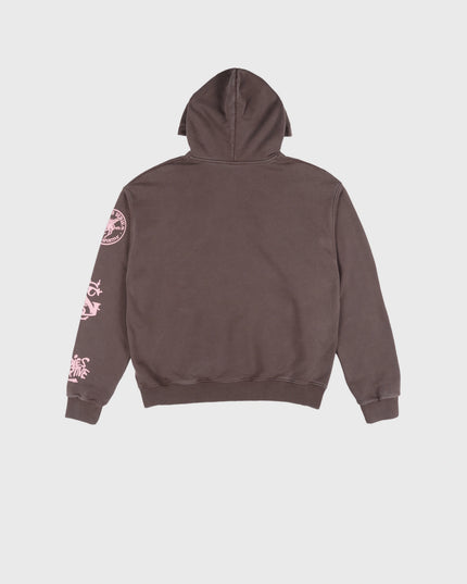 Goodies Sportive Brownie Hoodie bruin, achterkant effen met roze print op de mouw.