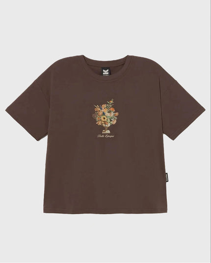 Kaotiko Bouquet Organic Cotton Cropped T-Shirt Bruin