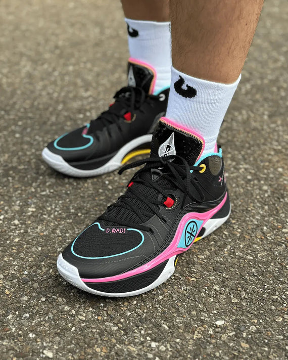 li-ning-showdow-5-way-of-wade-miami-nights-burned-sports-on-feet