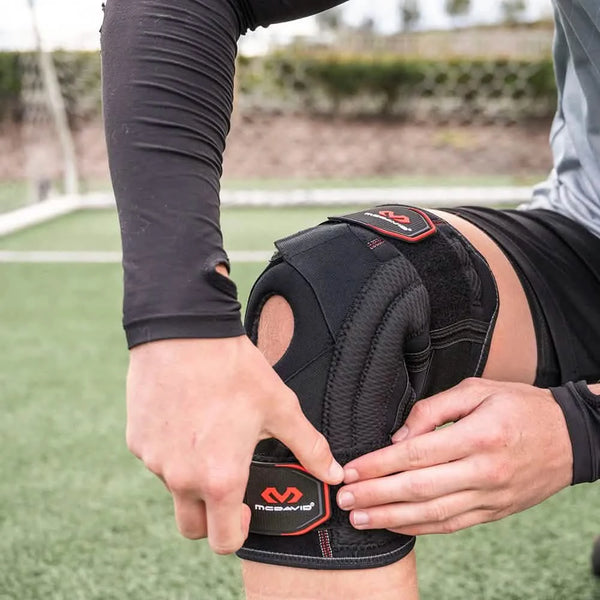 mcdavid-knee-support-brace-with-stays-and-cross-straps-425-Black-