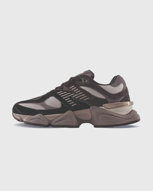 New Balance 9060 Sneaker Zwart Grijs &nbsp;(GS) zijaanzicht