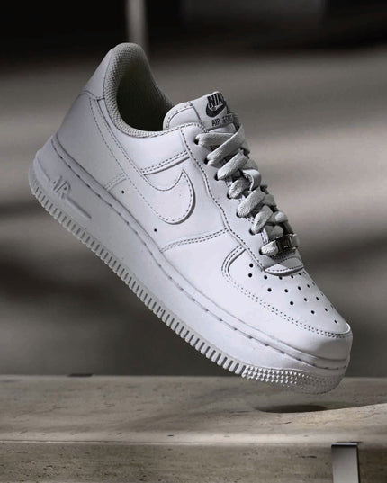 Nike Air Force 1 '07 Wit zwevend