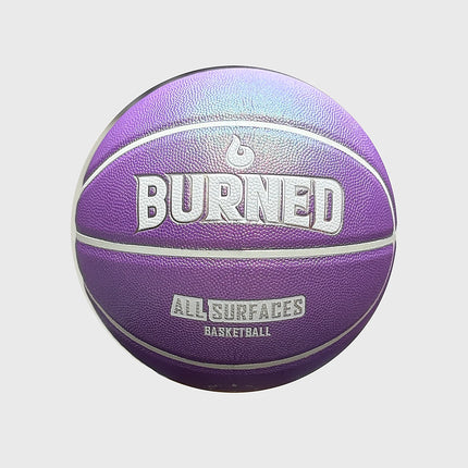 Burned In/Outdoor Basketbal Pink Glitter, maat 7, vrijstaand op grijze achtergrond - Burned Sports