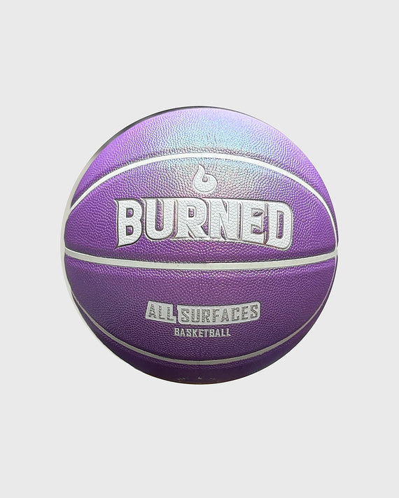 Burned In/Outdoor Basketbal Pink Glitter, maat 7, vrijstaand op grijze achtergrond - Burned Sports