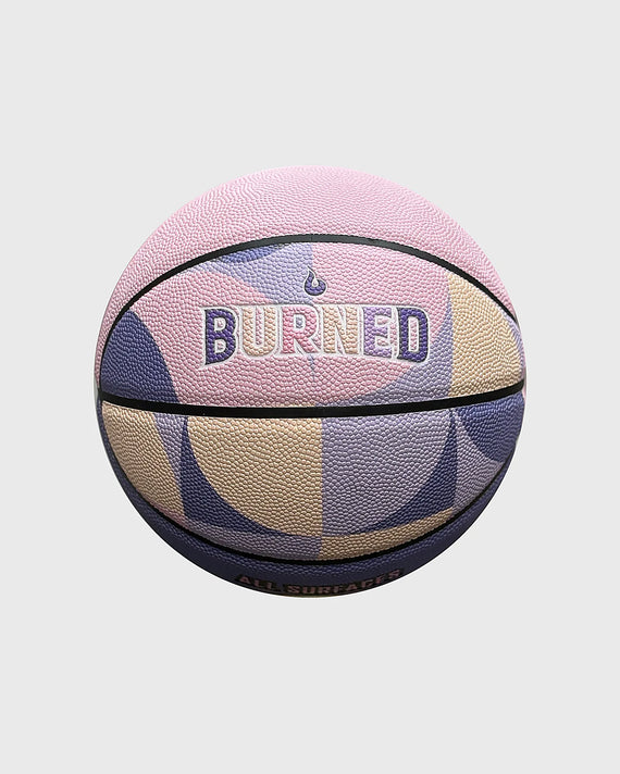Burned In/Outdoor Basketbal Pink Purple Easter, maat 7, vrijstaand op grijze achtergrond - Burned Sports