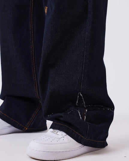 Project X Paris Snow Wide-Leg Jeans Ruwe Denim, gedragen door een model, opname 4.