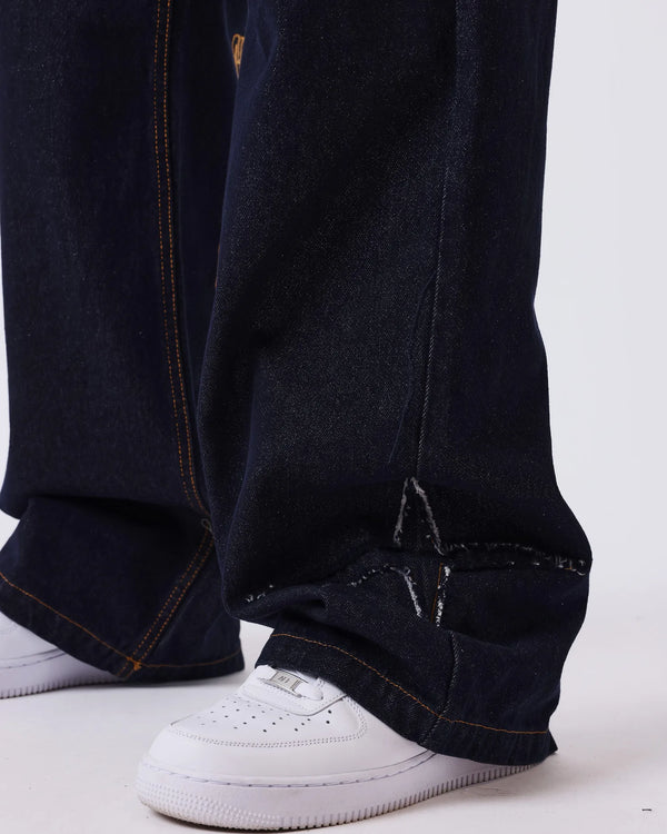 Project X Paris Snow Wide-Leg Jeans Ruwe Denim, gedragen door een model, opname 4.