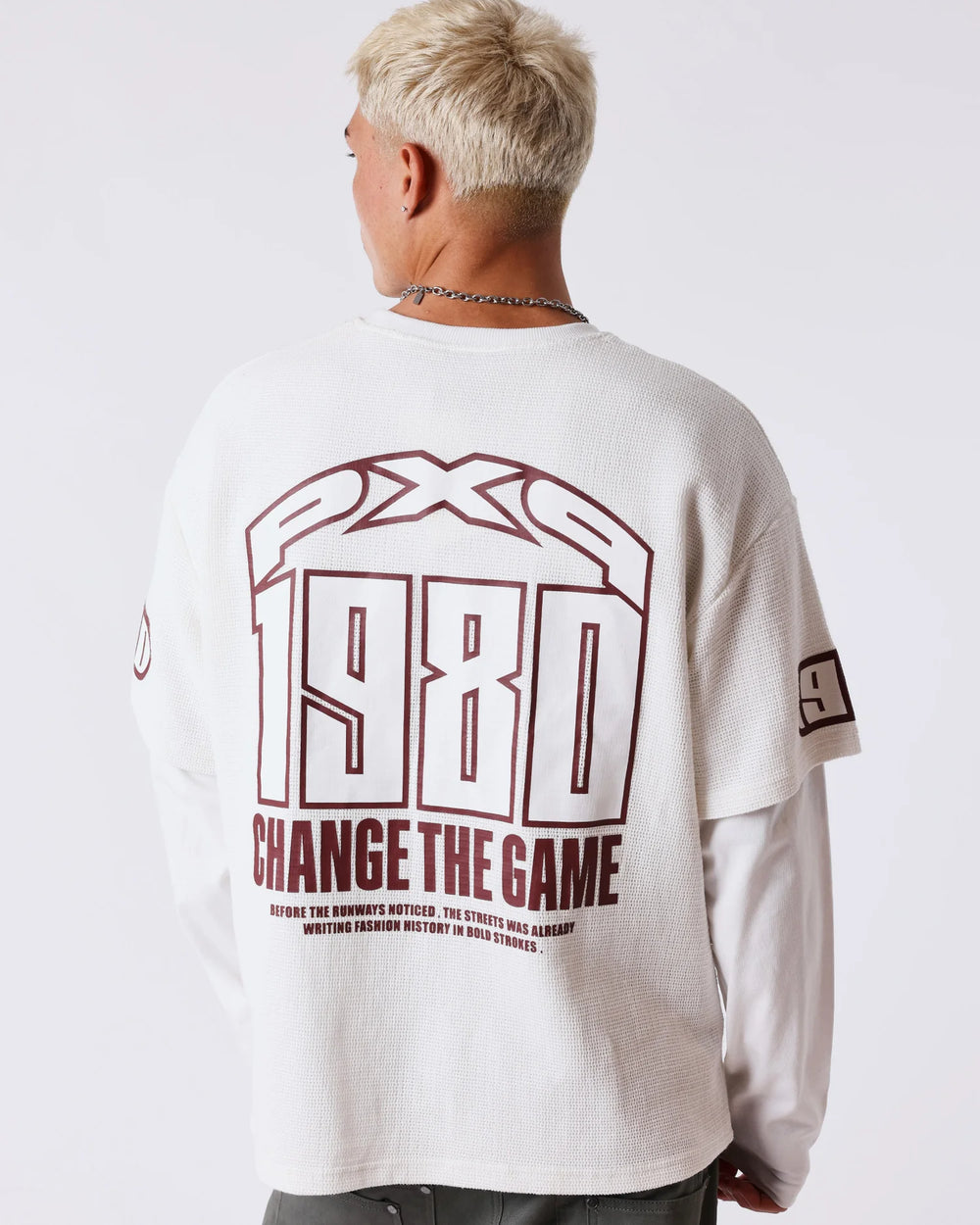 Project X Paris Matchday 1980 T-Shirt Wit, gedragen door een model, opname 2.