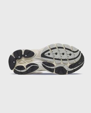 Saucony Progrid Omni 9 Sneaker Lichtgrijs Creme zoolaanzicht