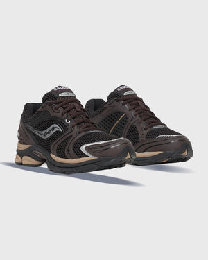 Saucony ProGrid Triumph 4 Sneaker Bruin / Beige zijaanzicht