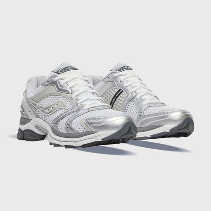 Saucony Progrid Triumph 4 Sneaker Wit / Zilver zijaanzicht