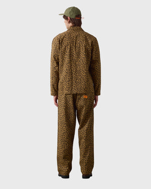 Service Works Patterned Easy Chef Shirt Bruin Luipaard achteraanzicht