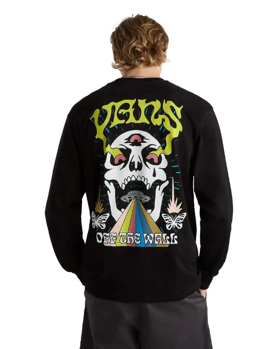 Skull-Saucer-LS-Tee-Black-Model-back