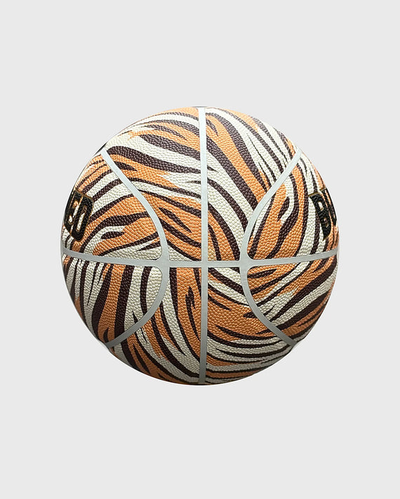 Burned In/Outdoor Basketbal Tiger, maat 7, vrijstaand op grijze achtergrond - Burned Sports