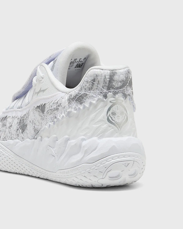 Puma MB.05 Lo Team Basketbalschoen Wit Grijs