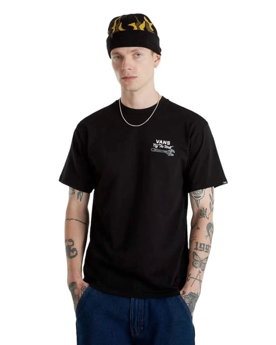 Vans-Wrenched-Tee-Black-Model-Front