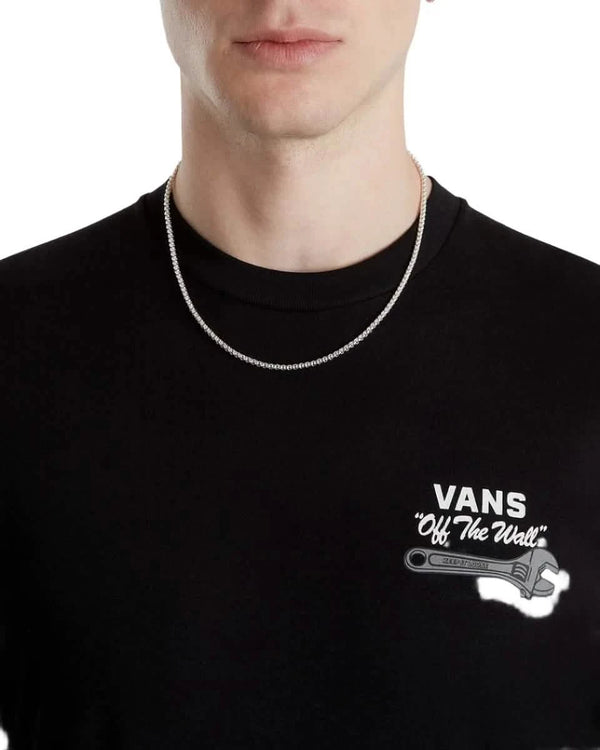 Vans-Wrenched-Tee-Black-Model-Front-Close-Up