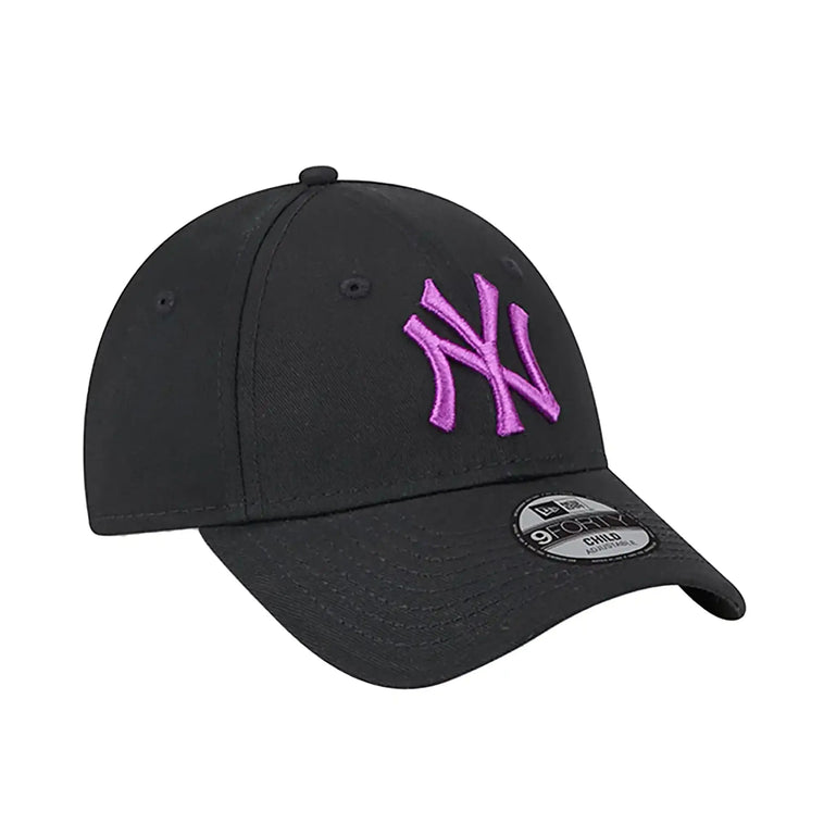 New York Yankees  9Forty Youth Cap Black Purple